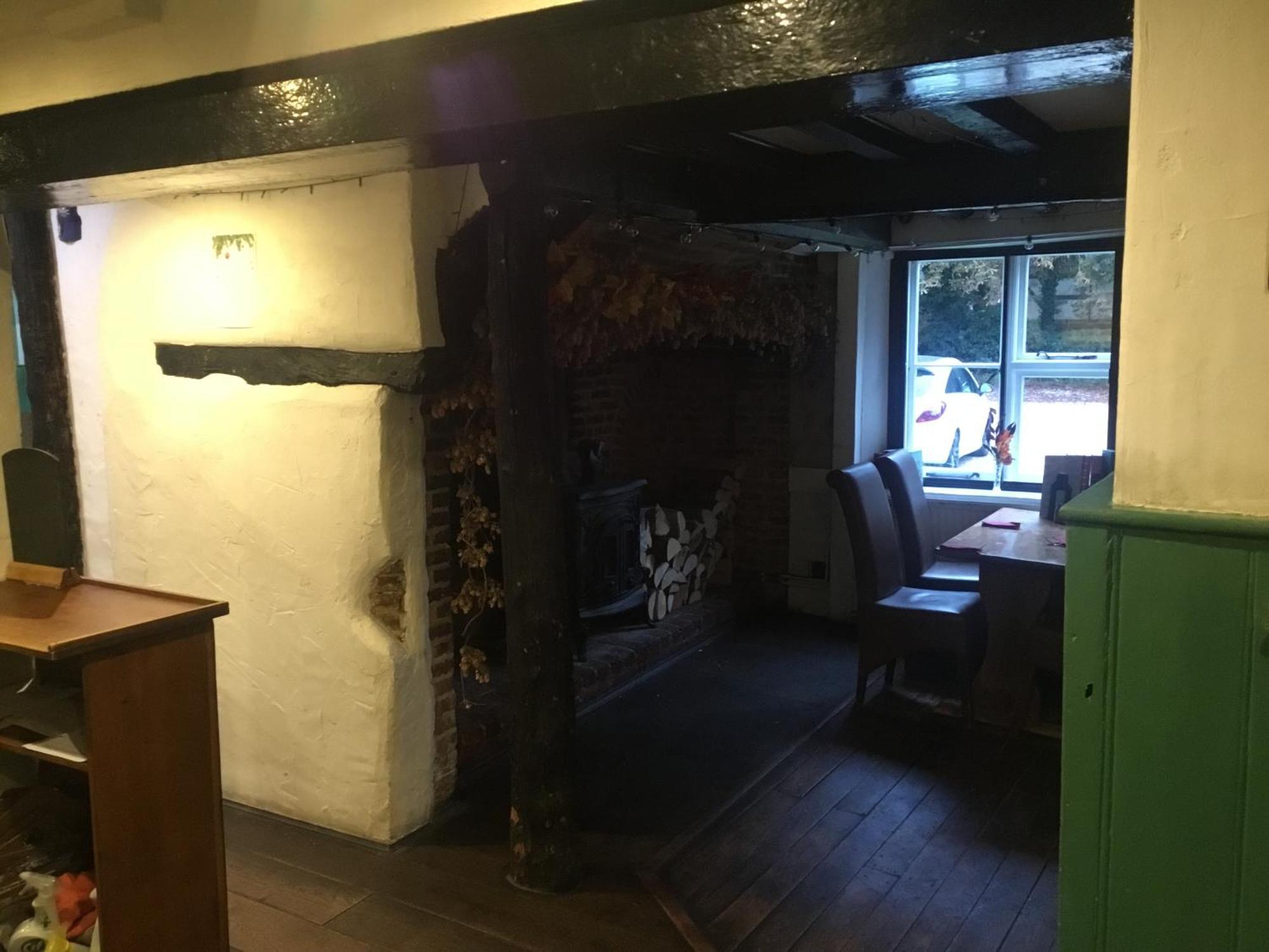 The Flying Horse Inn Boughton Aulph Eksteriør billede